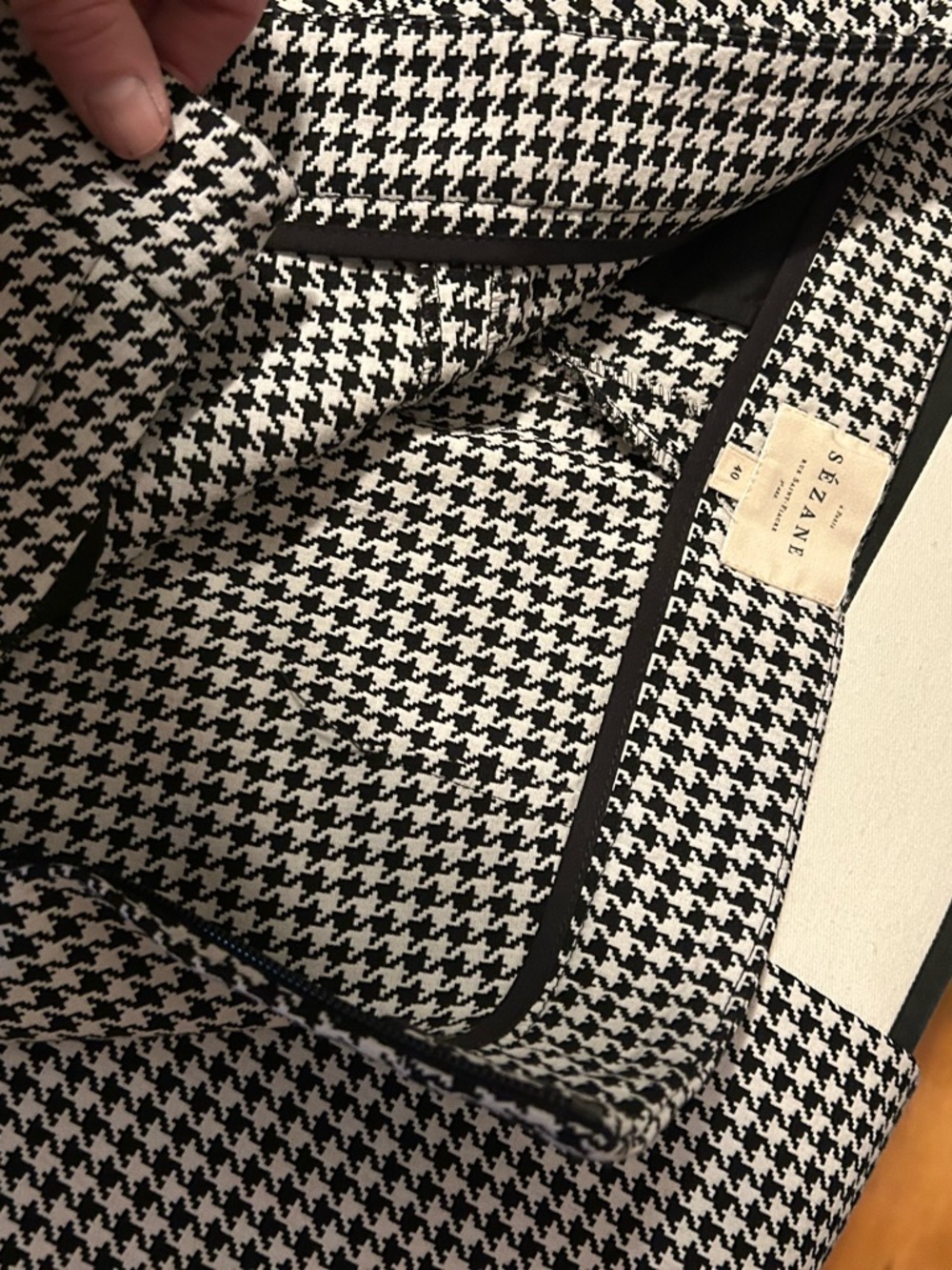 Sezane Clara High-Rise Gingham Slim Crop Pants - Black & White - Picture 4 of 5